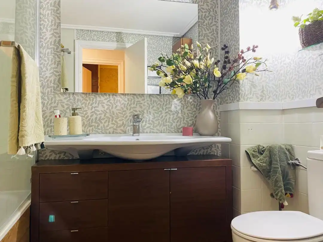 Baño de Piso de alquiler en Ezcaray con Calefacción, Terraza y Balcón