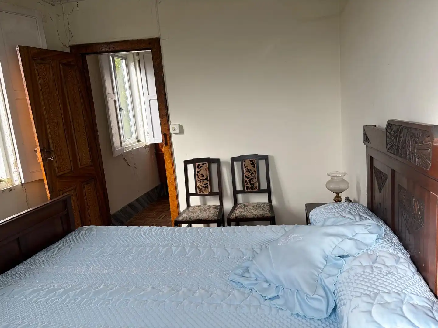 Dormitori de Casa o xalet en venda en Mondariz amb Jardí privat i Moblat