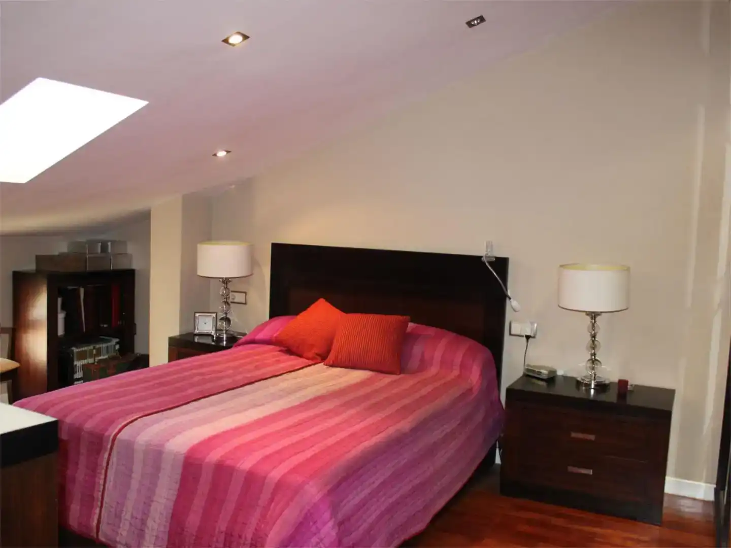 Habitación de Dúplex en venta en  Jaén Capital con Aire acondicionado y Balcón