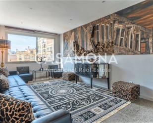 Sala d'estar de Apartament de lloguer en  Barcelona Capital amb Aire condicionat, Calefacció i Moblat