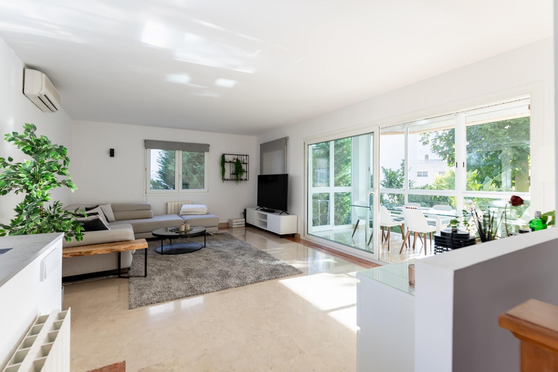 Living room of Duplex for sale in  Palma de Mallorca  with Air Conditioner, Private garden and Terrace