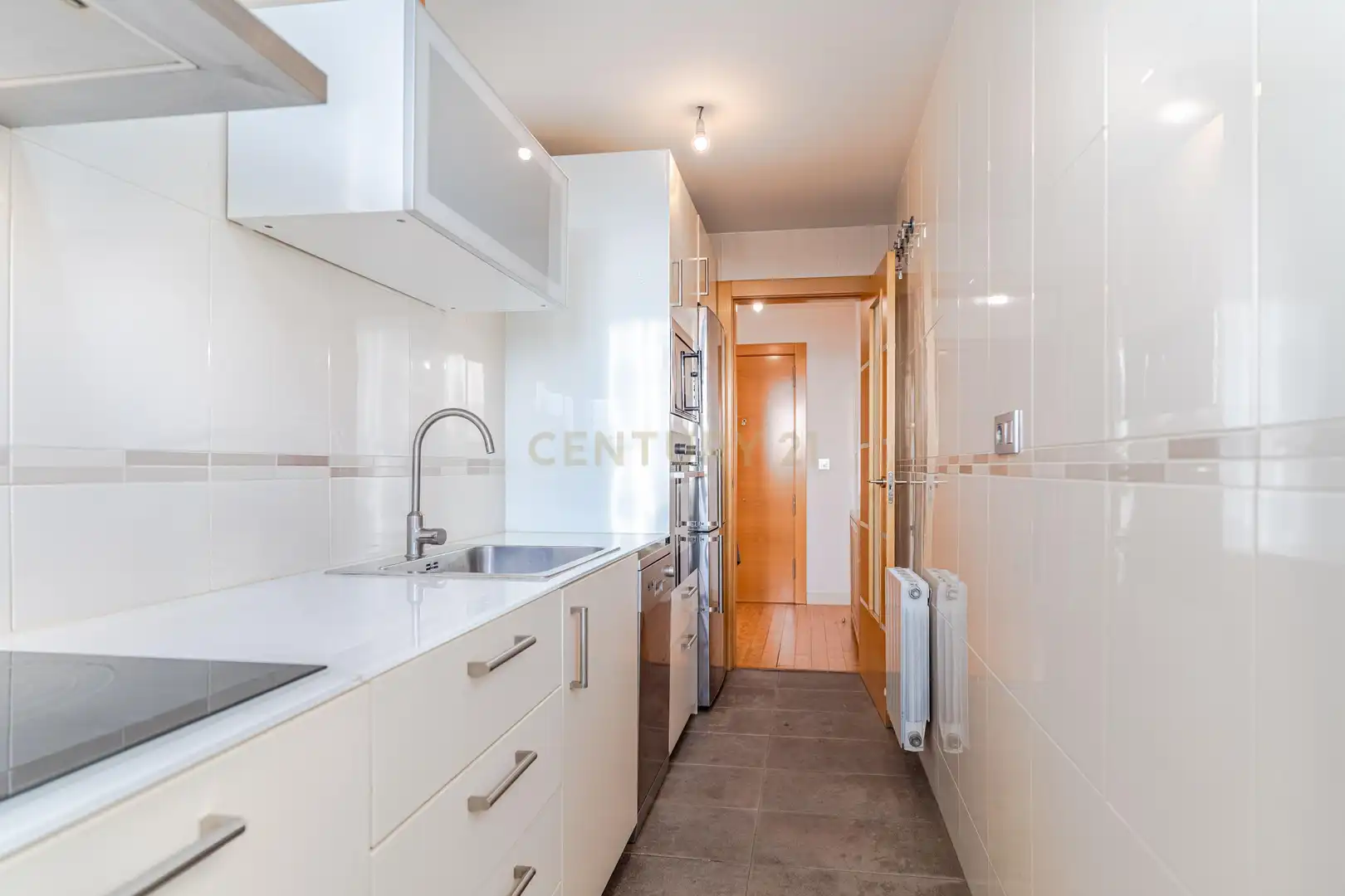 Cuina de Apartament en venda en Granada amb Aire condicionat, Traster i Piscina