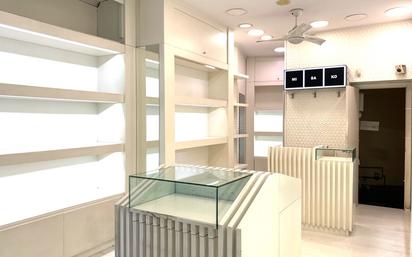 Premises to rent in  Valencia Capital  with Air Conditioner