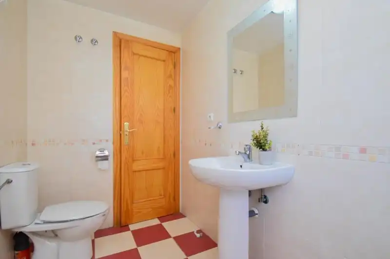 Bathroom of Apartments for sale in Atarfe  with Terrace
