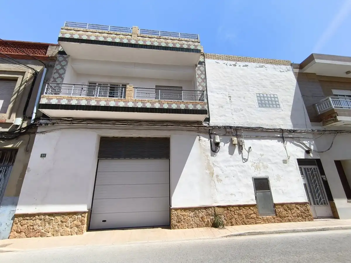 Casa en venda a Calle Valencia