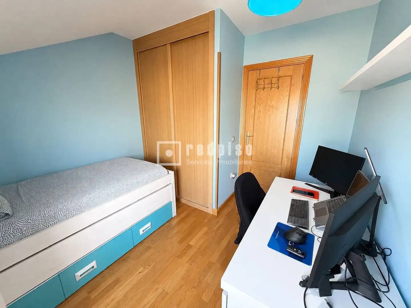Bedroom of Attic for sale in Alovera  with Air Conditioner, Heating and Parquet flooring
