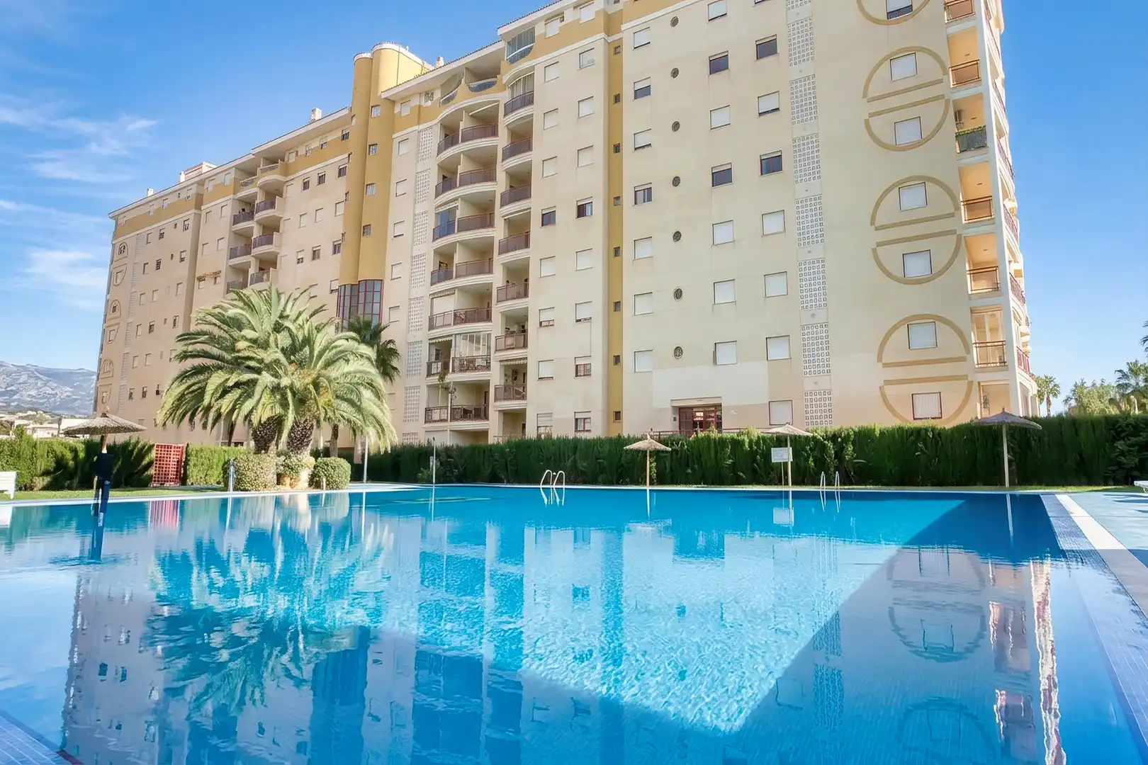 Piscina de Piso en venta en Villajoyosa / La Vila Joiosa con Terraza, Horno y Piscina comunitaria