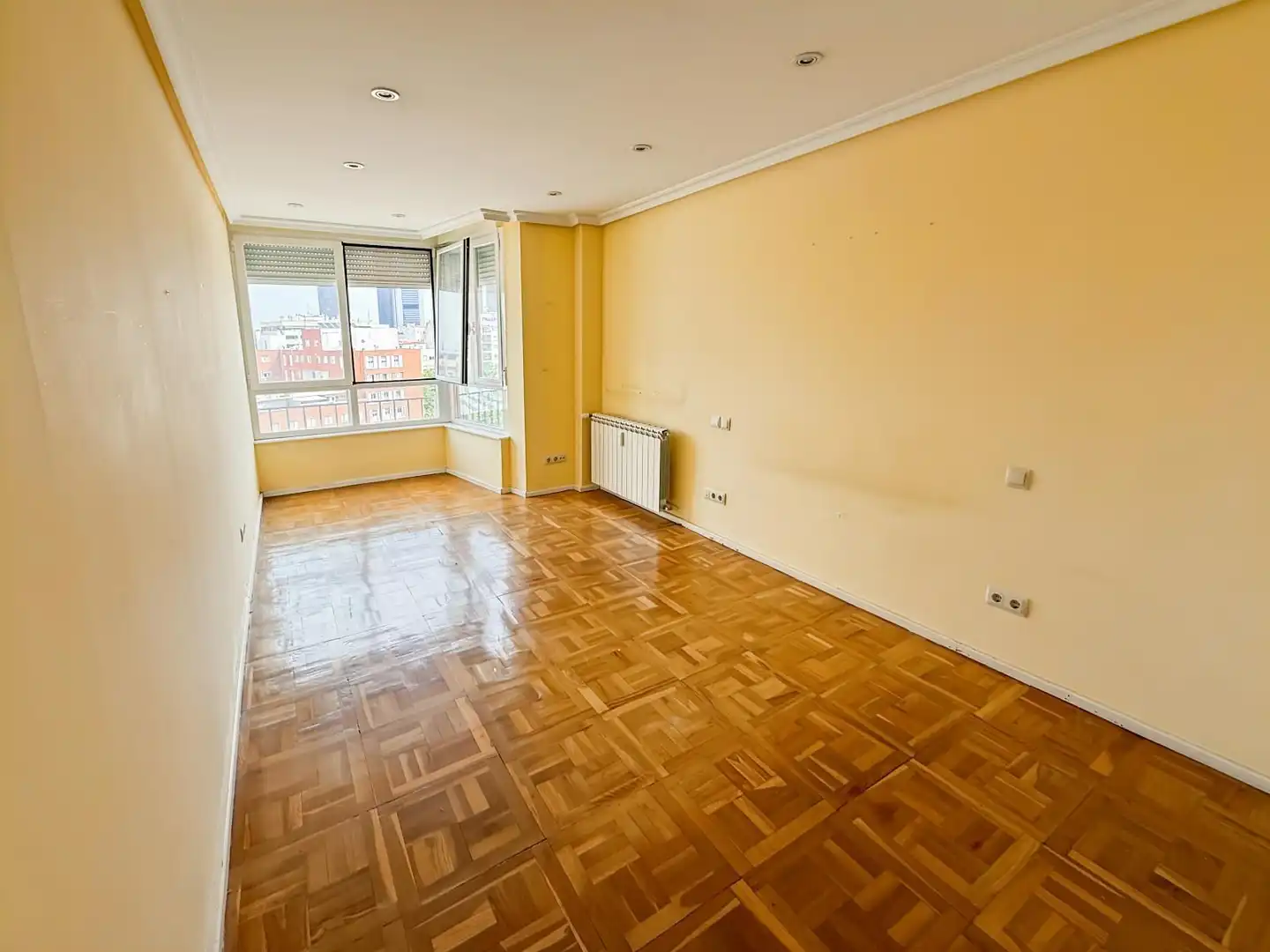 Sala de estar de Piso de alquiler en Madrid con Calefacción y Parquet