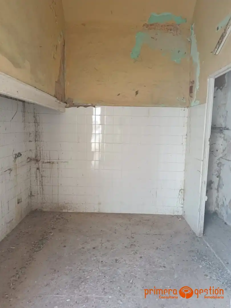 Cuina de Casa o xalet en venda en Carmona