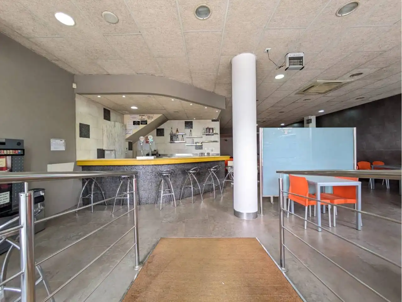 Local en venta en Sant Quintí de Mediona con Alarma