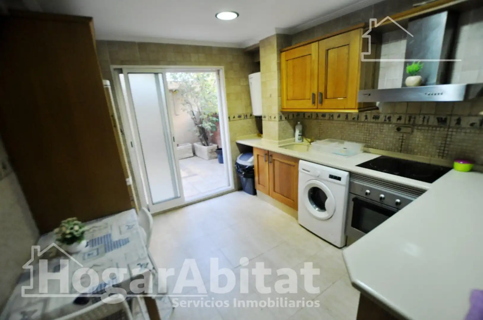 Küche von Wohnung zum Verkauf in Valencia mit Klimaanlage, Parkett und Terrasse