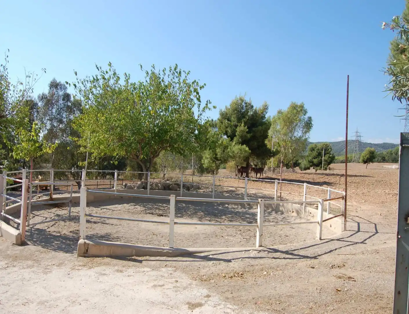 Jardí de Finca rústica en venda en Vilanova i la Geltrú amb Aire condicionat, Calefacció i Traster