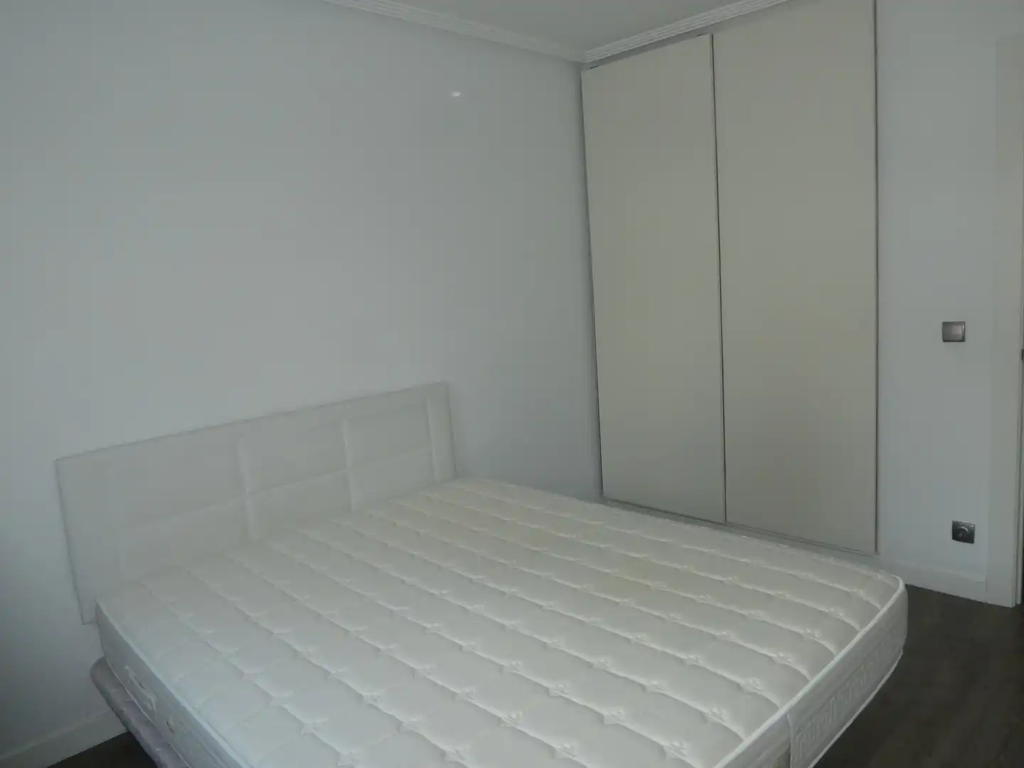 Dormitori de Casa adosada en venda en Burgos amb Terrassa i Traster