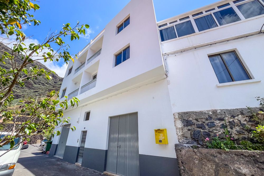 Exterior view of Building for sale in Valle Gran Rey