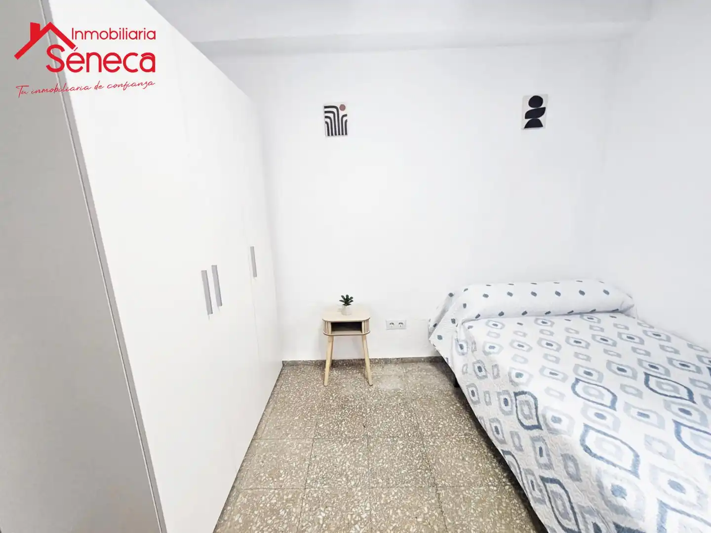 Habitación de Piso de alquiler en Córdoba con Terraza y Amueblado