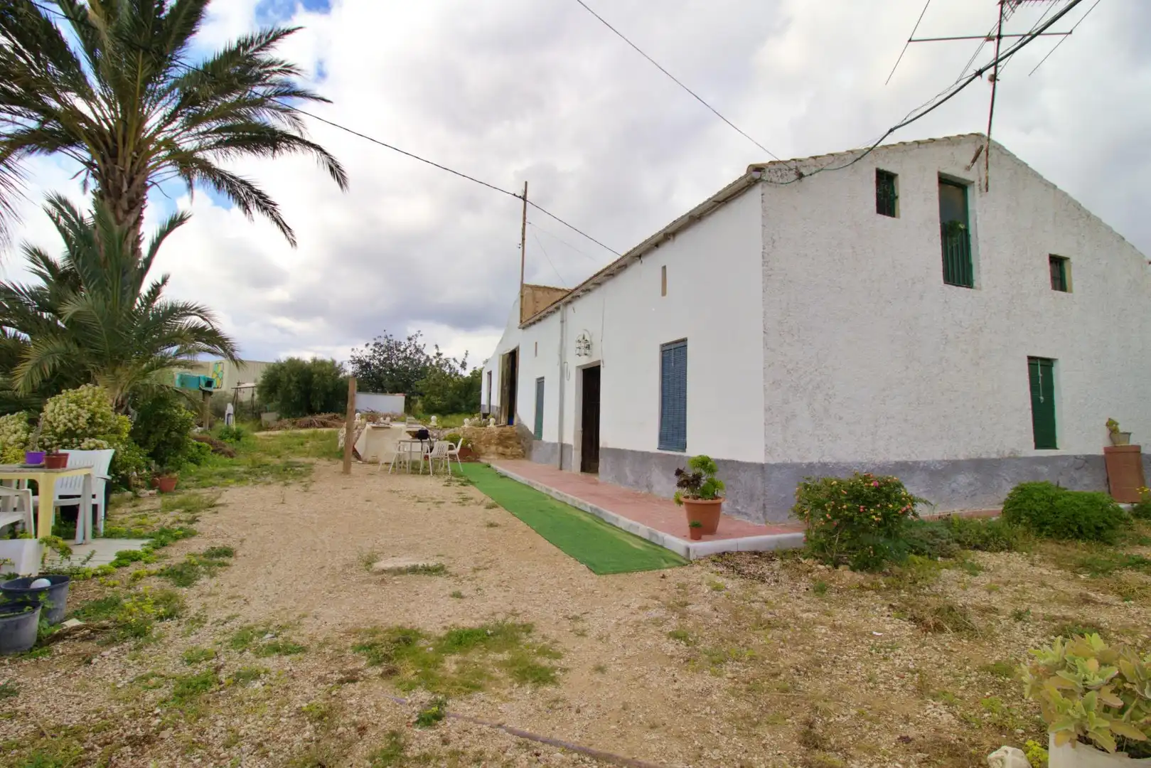 Vista exterior de Casa o xalet en venda en Elche / Elx amb Jardí privat i Traster