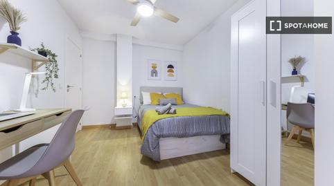 Photo 2 of Flat to share in Altozano - Conde Lumiares, Alicante