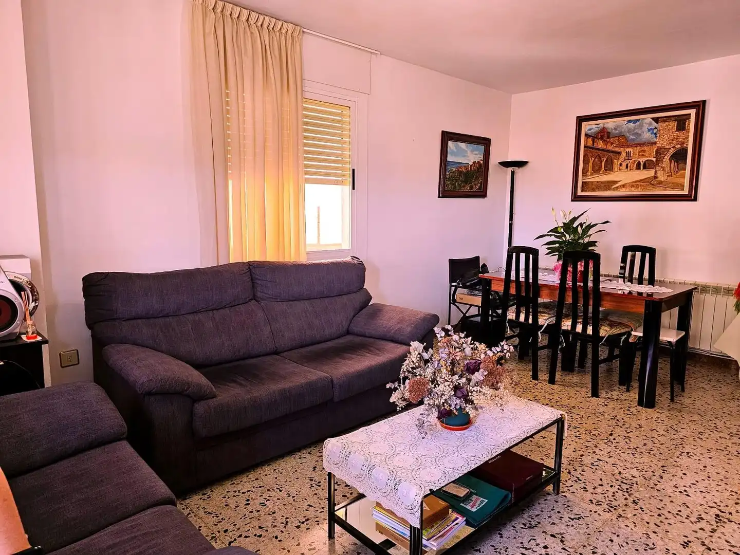 Wohnzimmer von Wohnungen zum Verkauf in Caspe