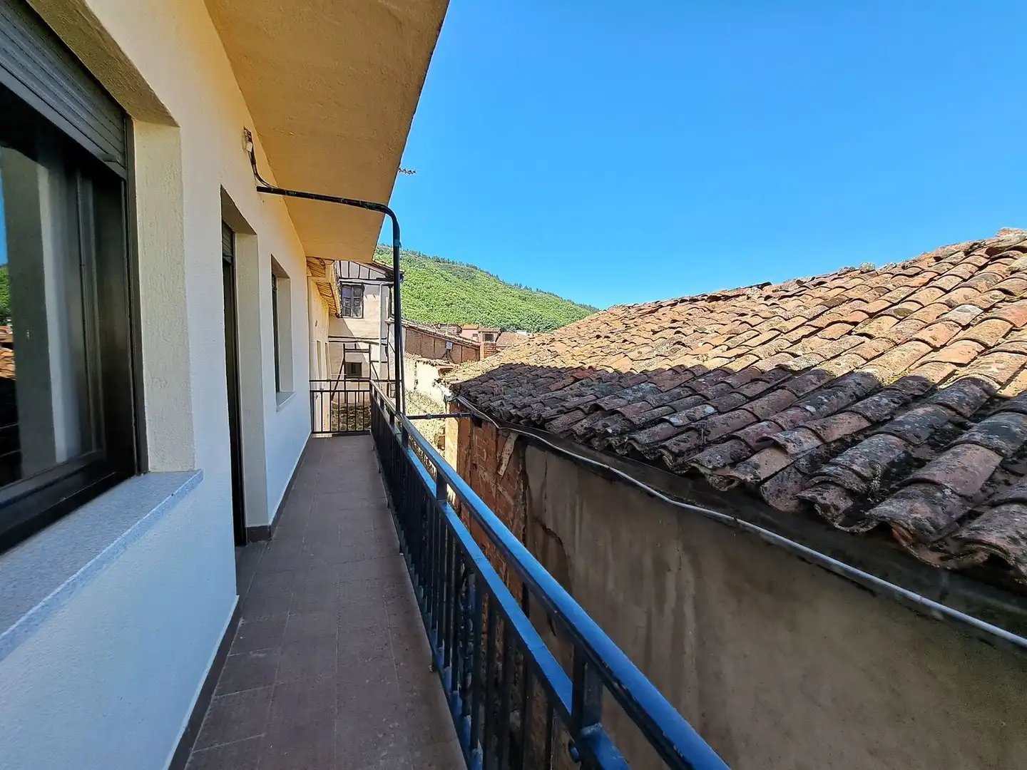 Exterior view of Houses for sale in San Esteban de la Sierra  with Terrace and Storage room