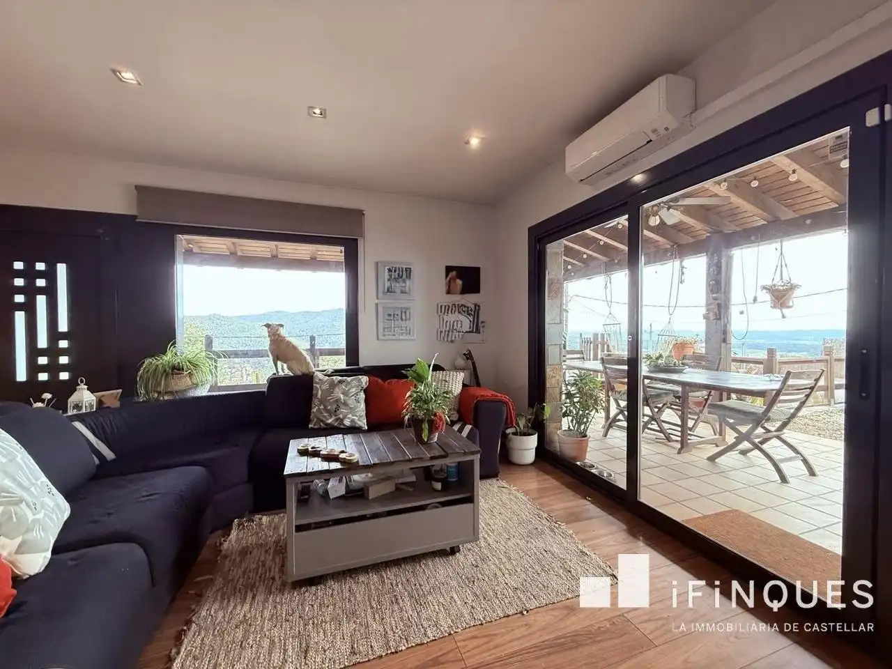 Living room of Houses for sale in Castellar del Vallès  with Air Conditioner, Heating and Private garden