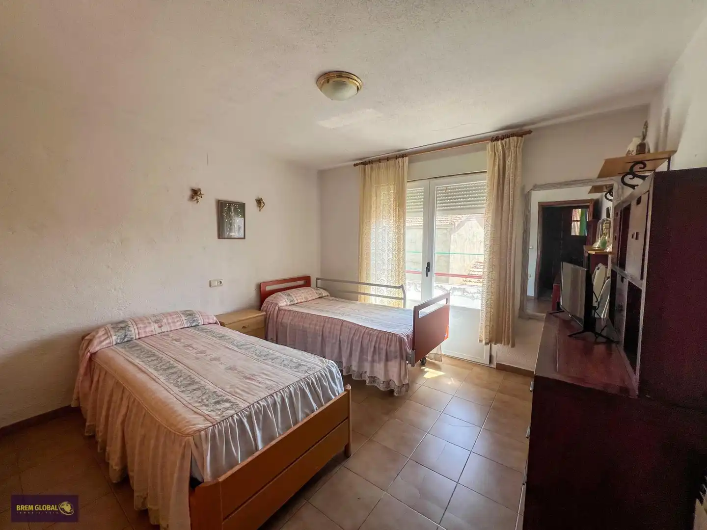 Dormitori de Casa adosada en venda en Bustarviejo amb Calefacció, Terrassa i Balcó