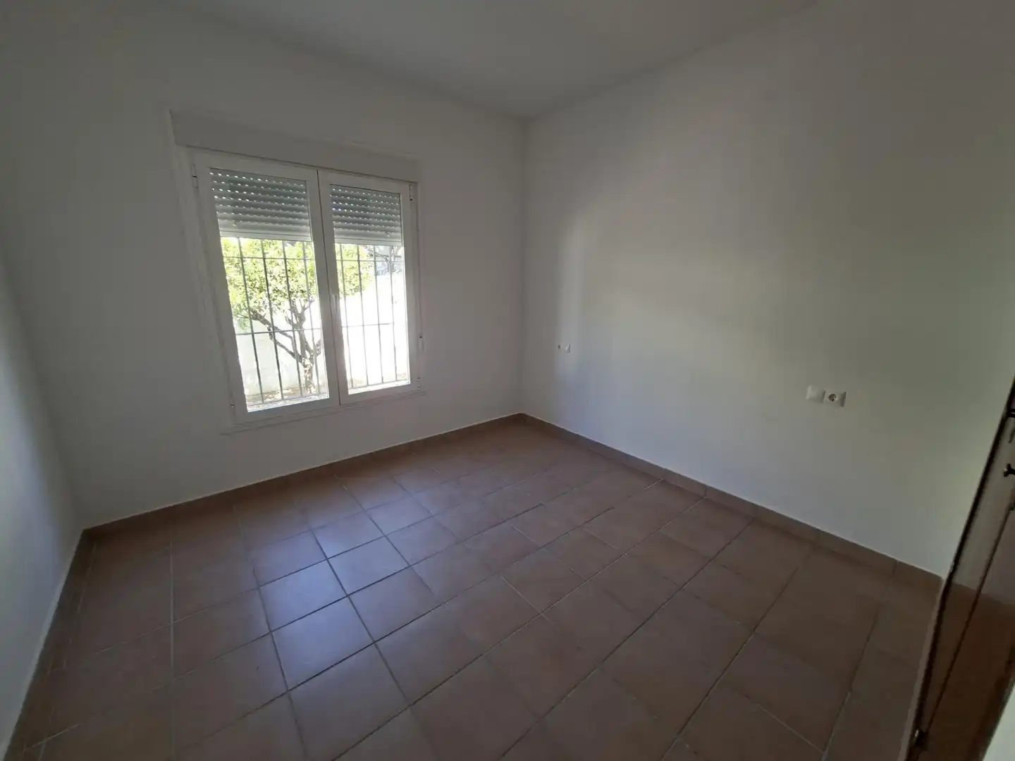 Dormitori de Casa o xalet en venda en Chiclana de la Frontera amb Jardí privat