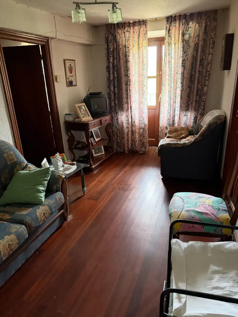 Casa aparellada amb terrassa en venda a Villacarriedo, imagen 7