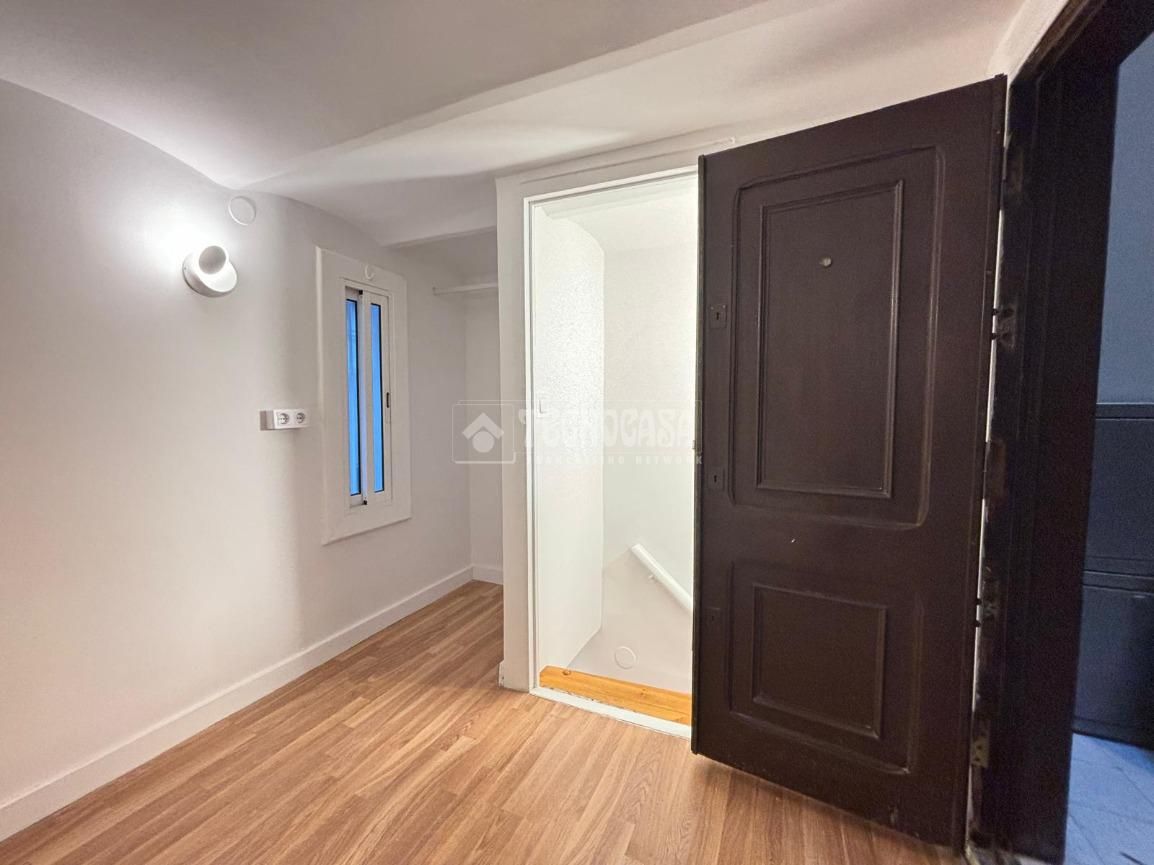 Study for sale in  Barcelona Capital  with Air Conditioner and Heating