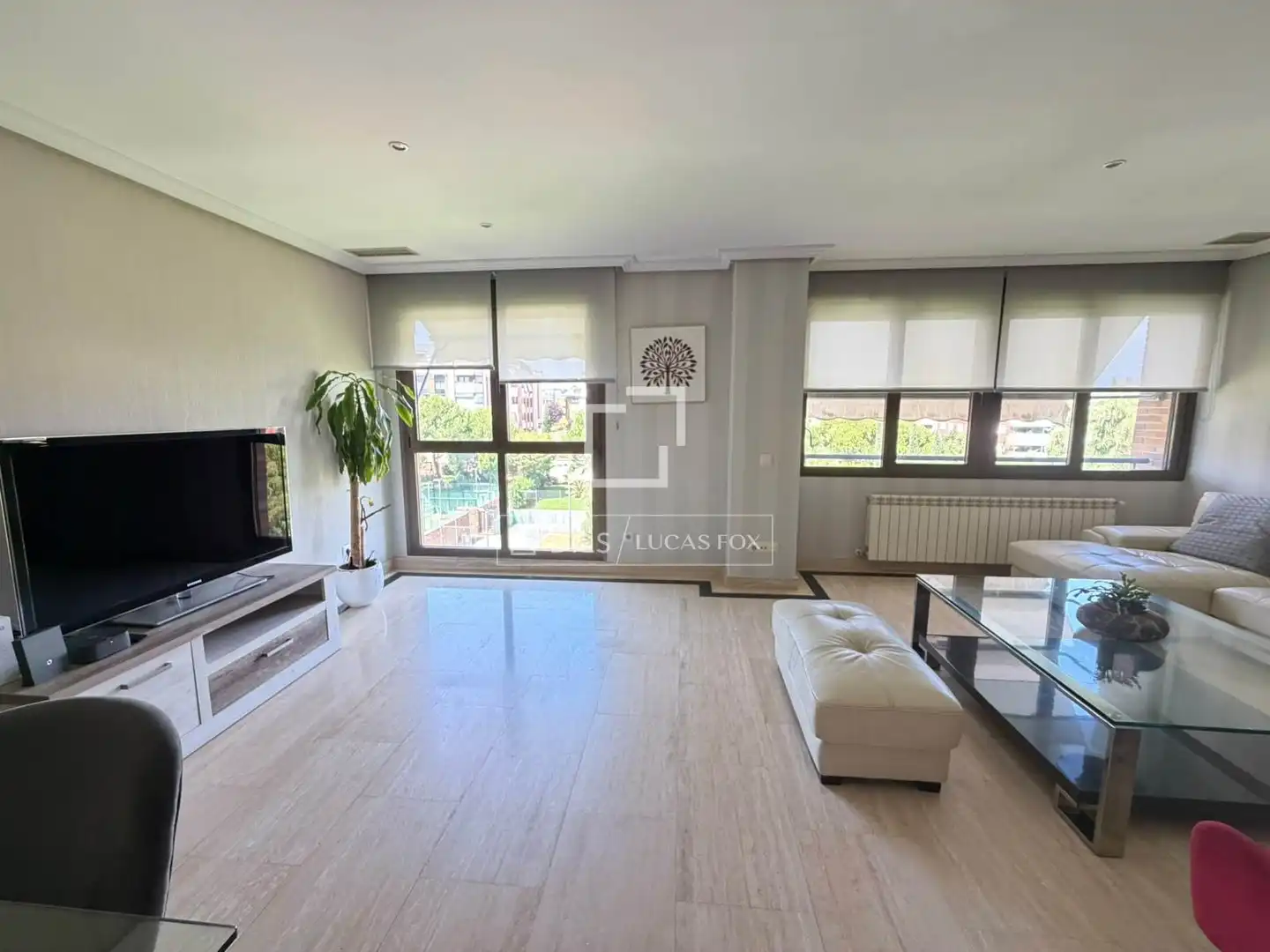 Living room of Flat for rent in Majadahonda  with Air Conditioner, Heating and Private garden