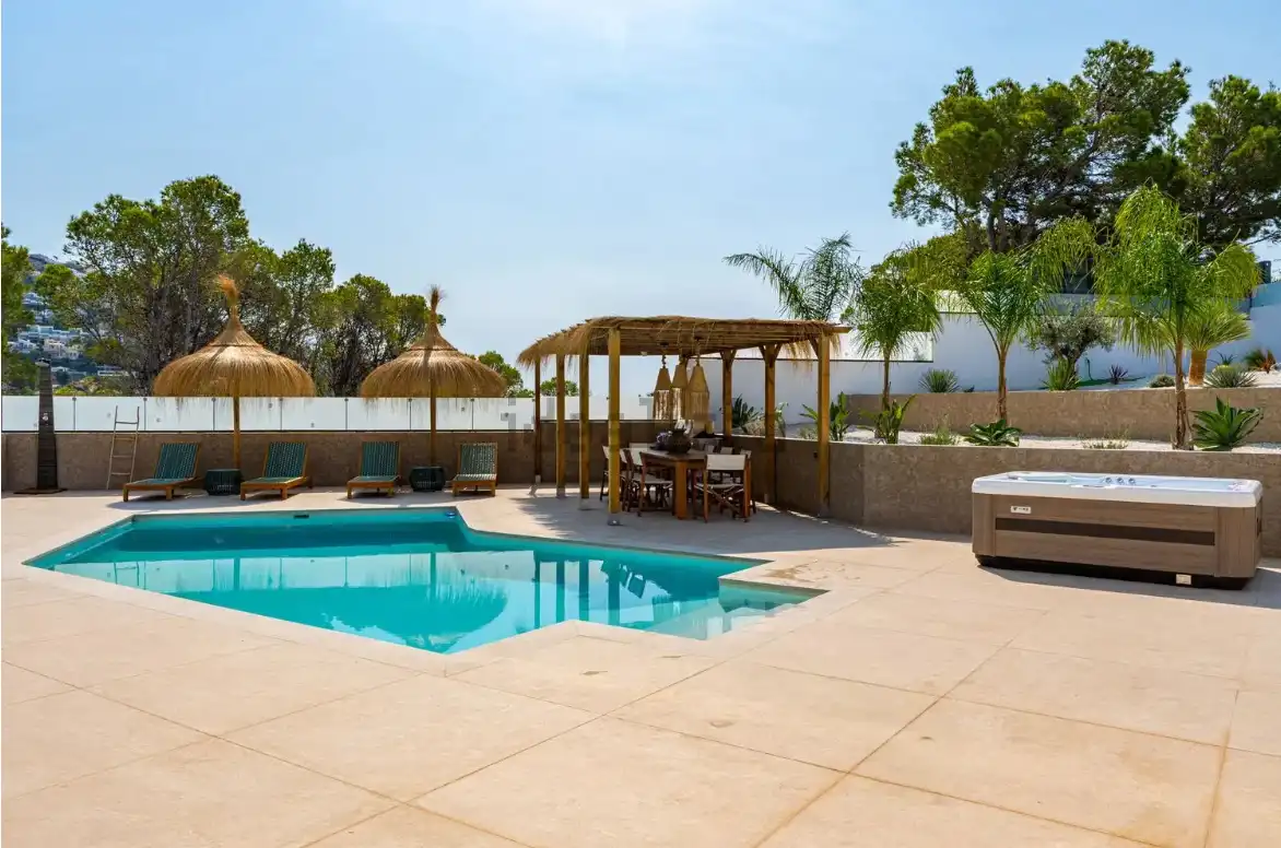 Piscina de Casa o chalet en venta en Altea con Aire acondicionado, Calefacción y Jardín privado
