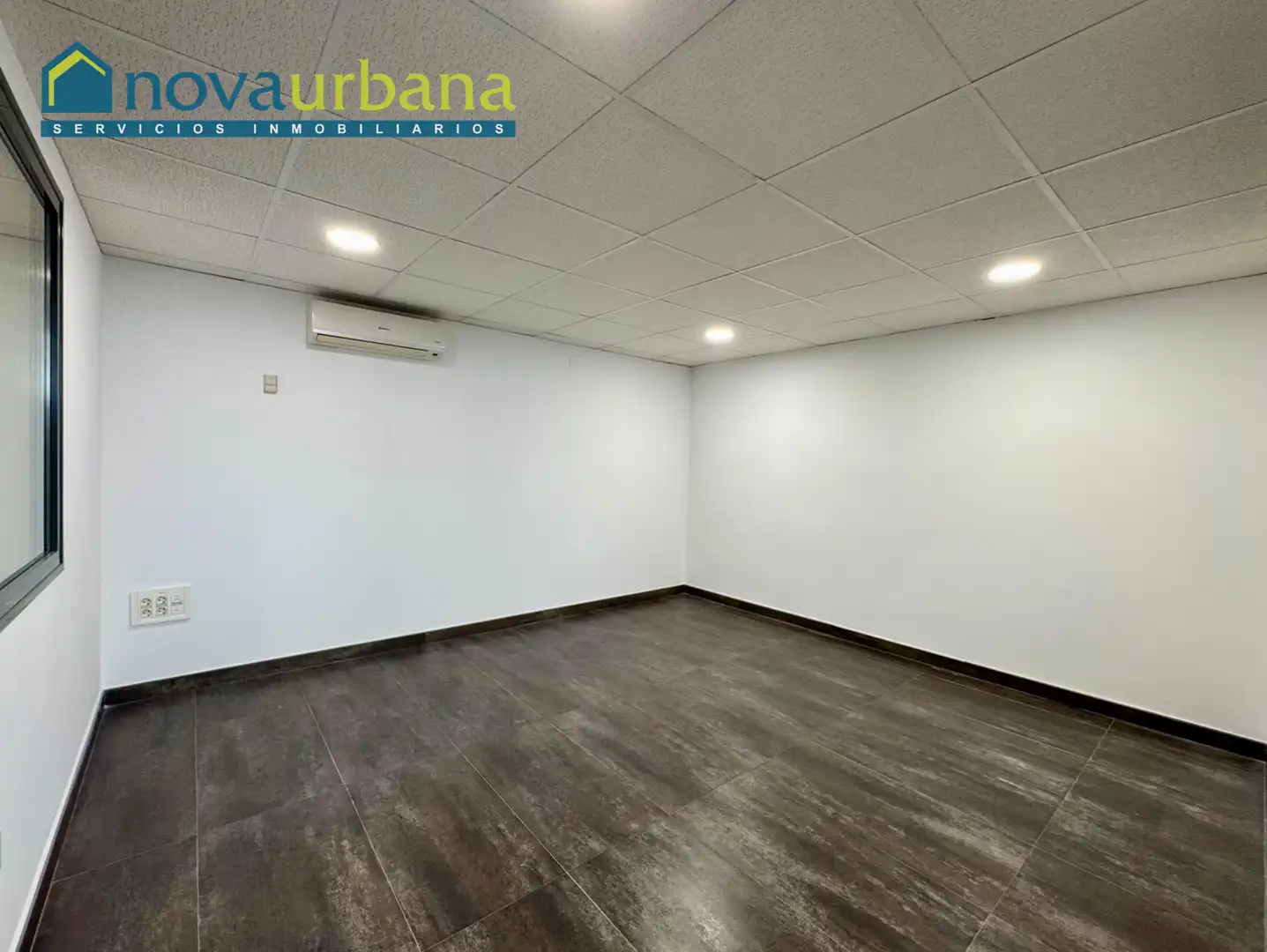 Office for rent in Xirivella  with Air Conditioner and Heating