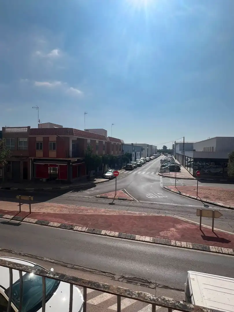 Vista exterior de Pis en venda en Museros amb Terrassa i Moblat