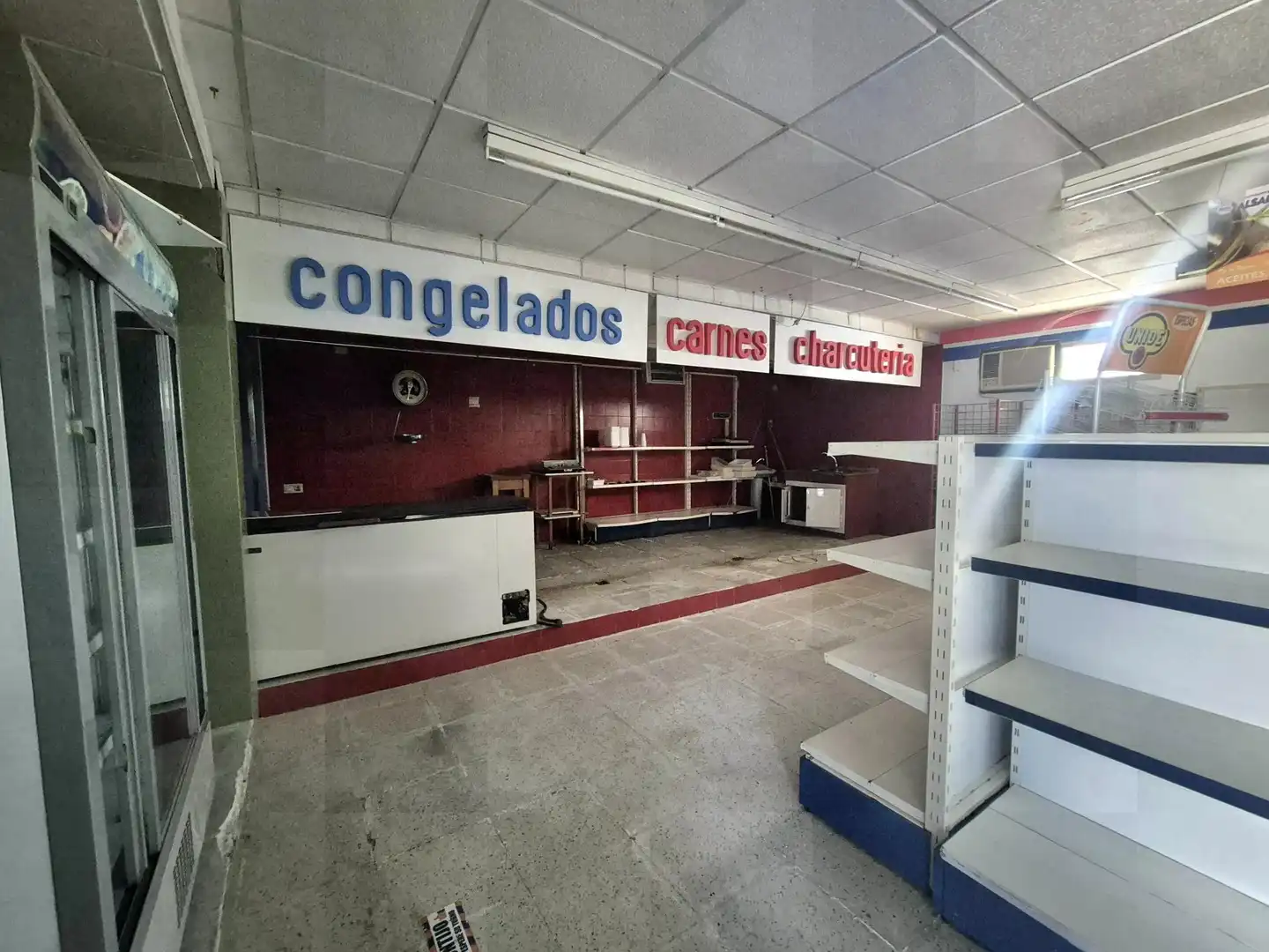 Local en venda en Montijo amb Calefacció