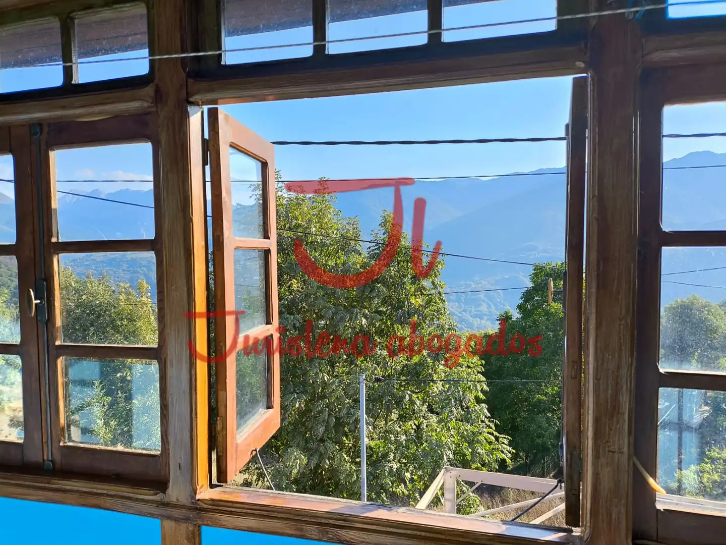 Casa adosada en venta en Quirós