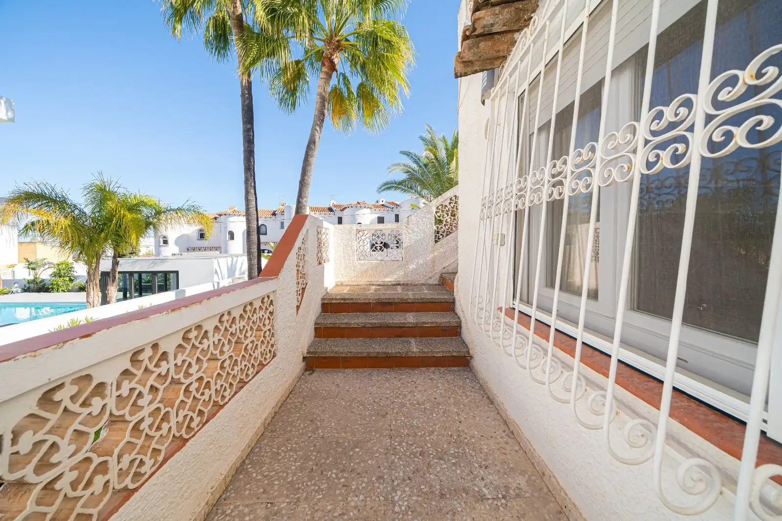 Vista exterior de Casa o xalet en venda en L'Alfàs del Pi amb Aire condicionat, Calefacció i Traster