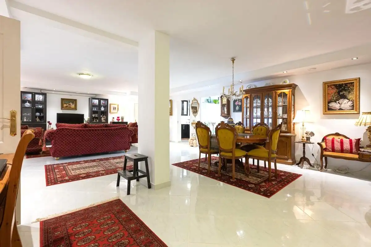 Sala d'estar de Casa adosada en venda en Mogán amb Jardí privat, Terrassa i Piscina