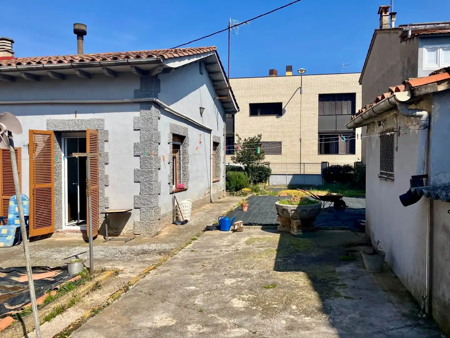 Exterior view of Houses for sale in Olot  with Heating, Private garden and Terrace