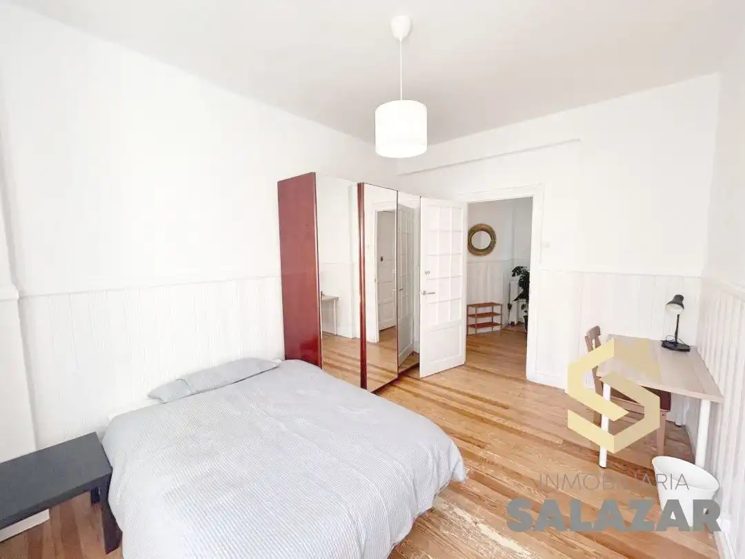 Habitación de Piso de alquiler en Bilbao  con Calefacción
