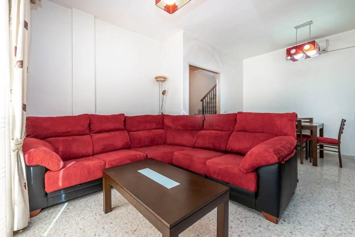 Wohnzimmer von Einfamilien-Reihenhaus zum Verkauf in Albondón