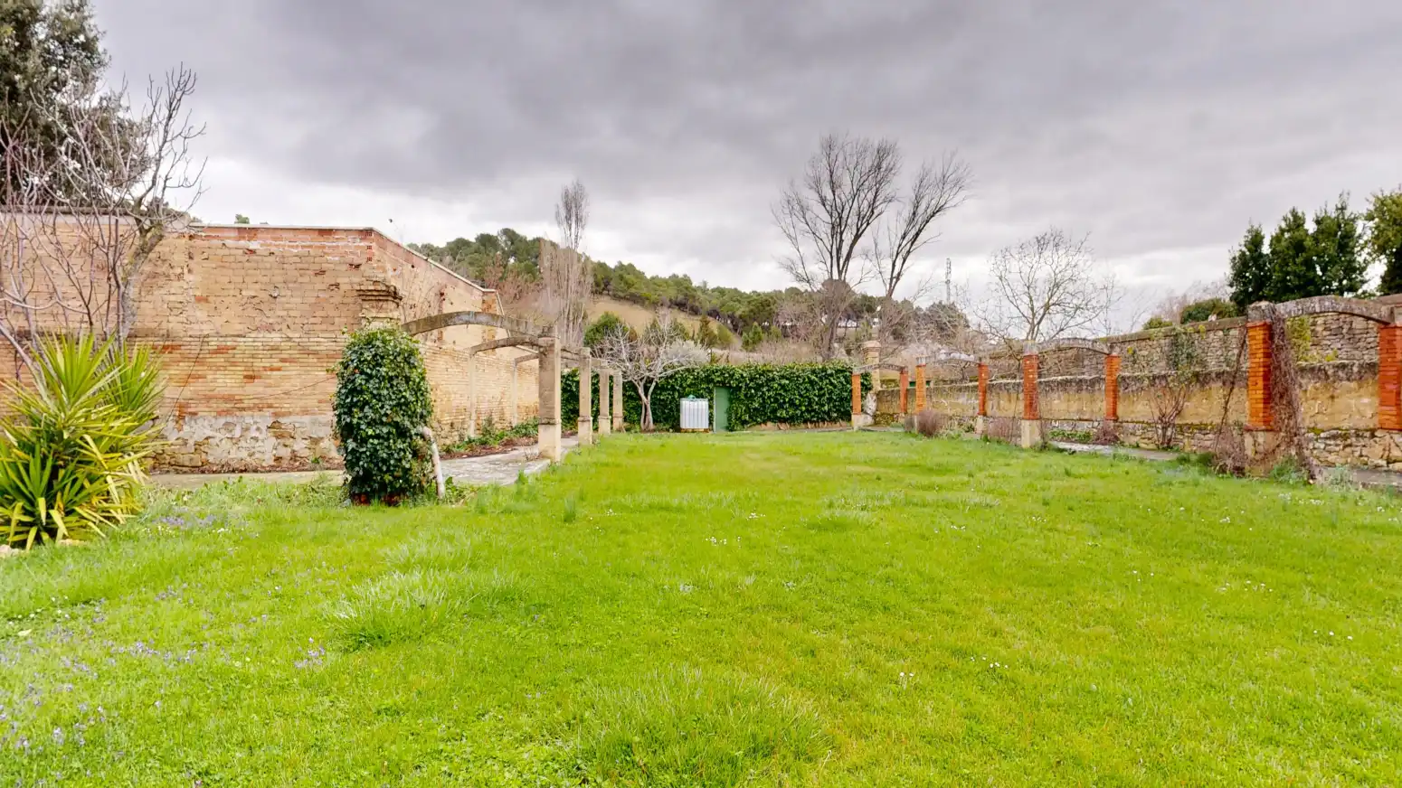 Houses for sale in Tafalla  with Heating, Private garden and Parquet flooring