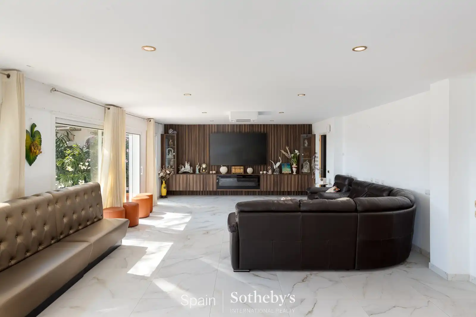 Sala de estar de Casa o chalet en venta en Badalona con Aire acondicionado, Calefacción y Jardín privado