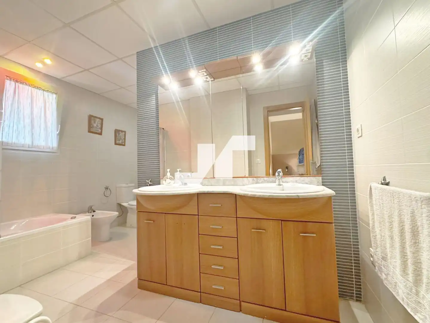 Baño de Dúplex en venta en Vila-real con Aire acondicionado, Calefacción y Terraza