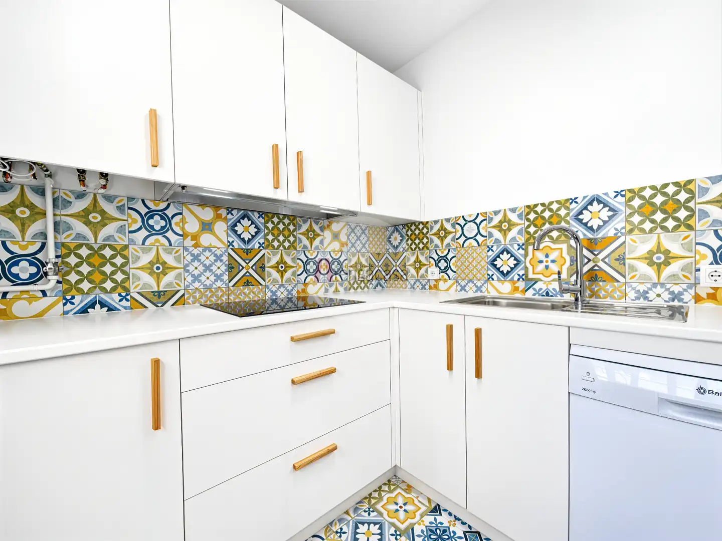 Kitchen of Flat for rent in Madrid  with Heating, Terrace and Washing machine