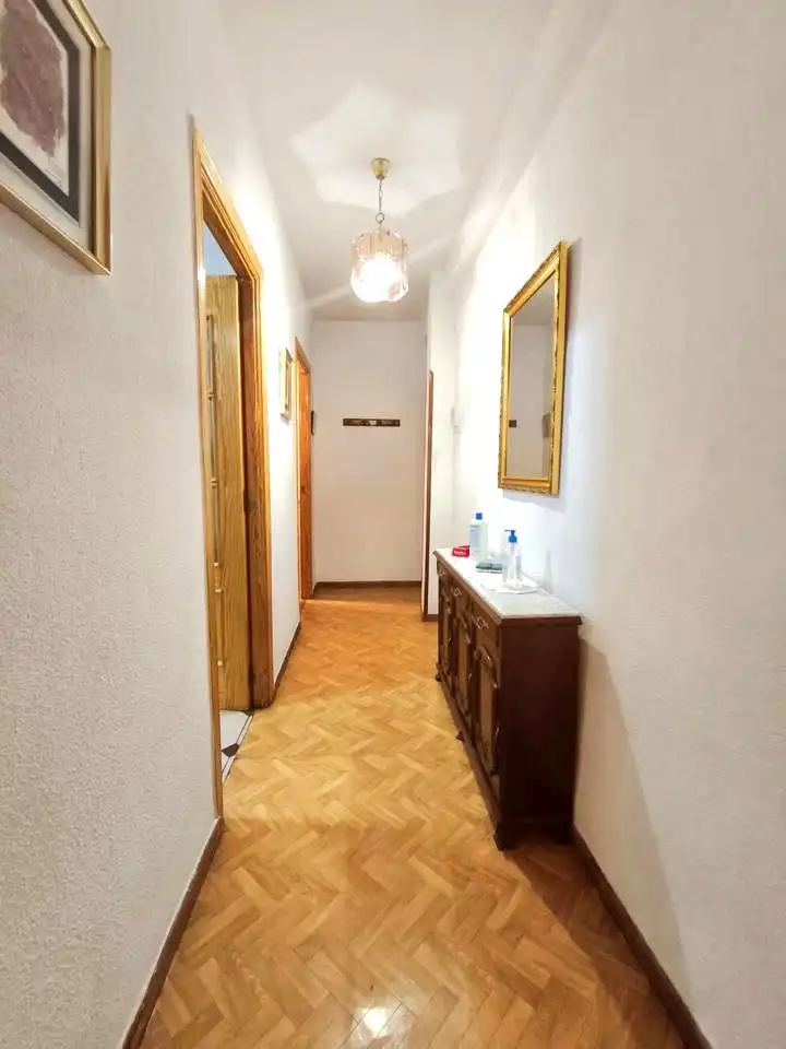Piso en venta en Madrid con Calefacción, Parquet y Terraza