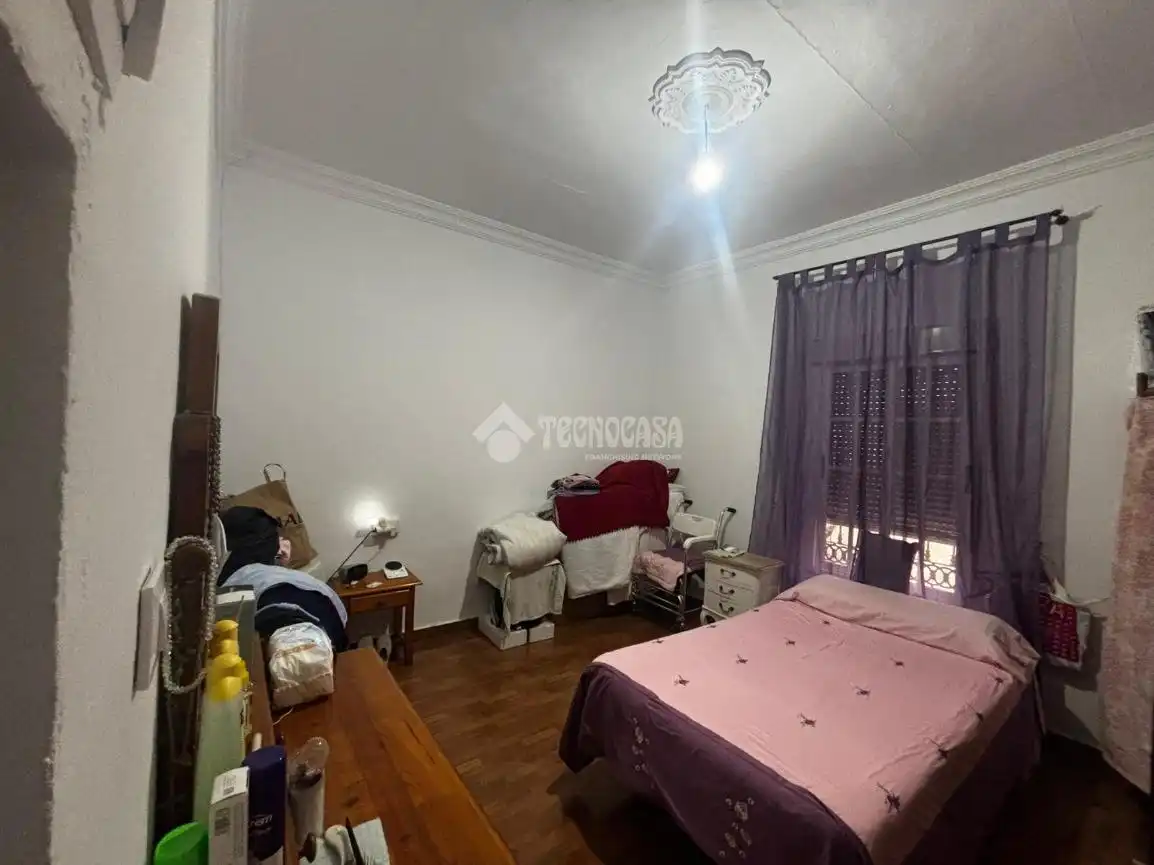 Casa aparellada amb terrassa en venda a Los Palacios y Villafranca, imagen 20