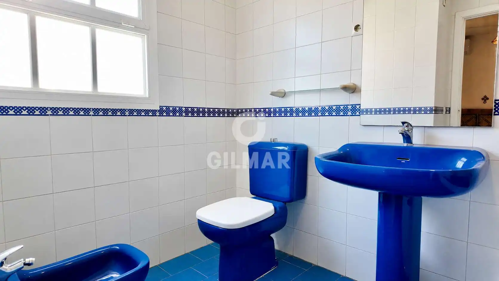 Baño de Casa adosada en venta en Fuengirola con Calefacción, Jardín privado y Piscina
