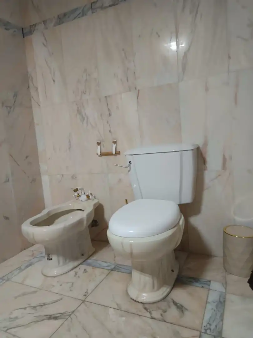Baño de Piso en venta en Valencia de Alcántara con Aire acondicionado, Terraza y Amueblado