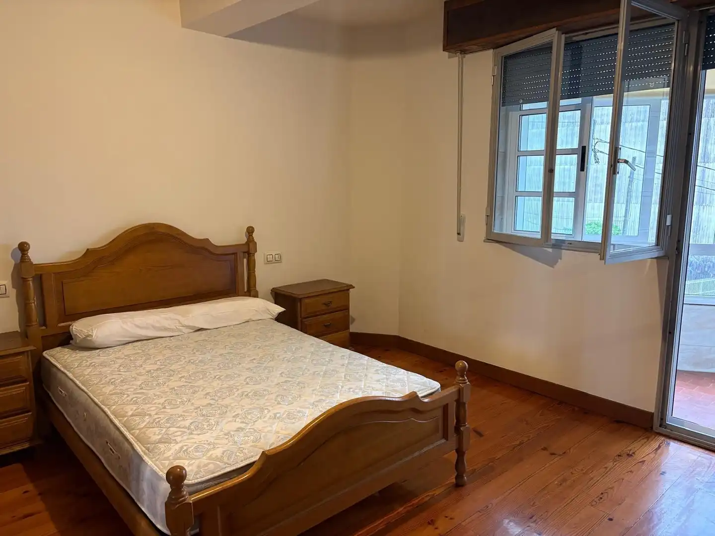Schlafzimmer von Wohnung zur Miete in Cangas  mit Heizung, Terrasse und Haustiere erlaubt