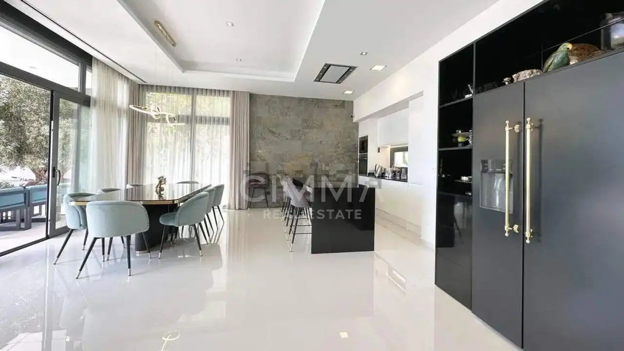 Chalet con terraza en venta en Calle Calle Roma, imagen 13