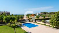 Swimming pool of Flat for sale in Roda de Berà  with Air Conditioner, Heating and Storage room